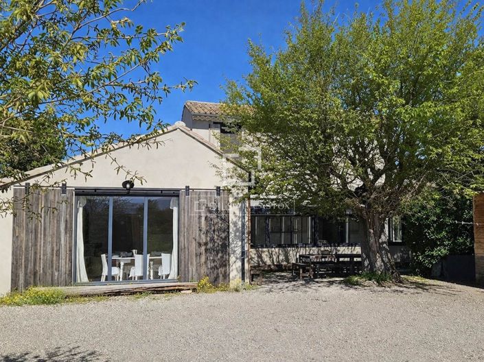 Image No.2-4 Bed House for sale