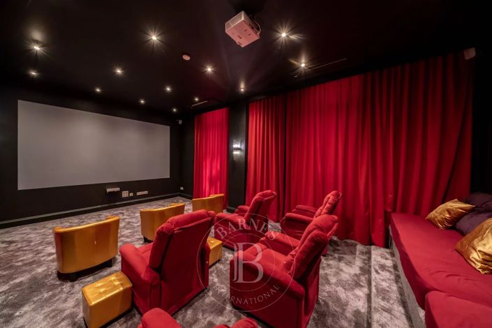 Image No.15-10 Bed House for sale