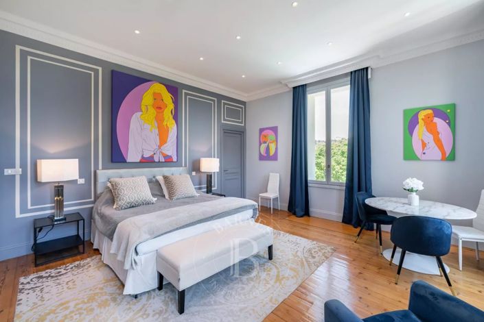 Image No.9-10 Bed House for sale