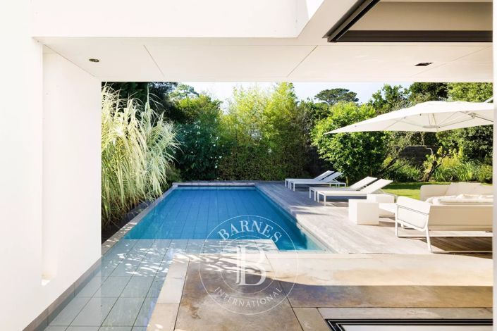 Image No.4-5 Bed House for sale