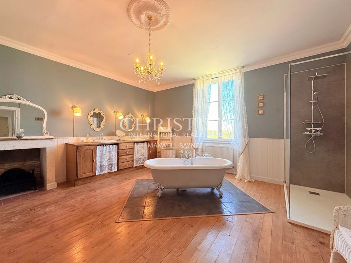 Image No.16-11 Bed House for sale