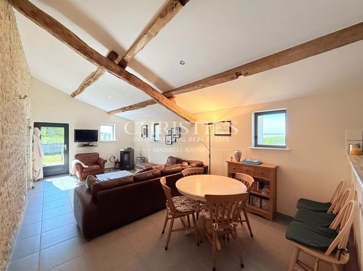 Image No.29-11 Bed House for sale