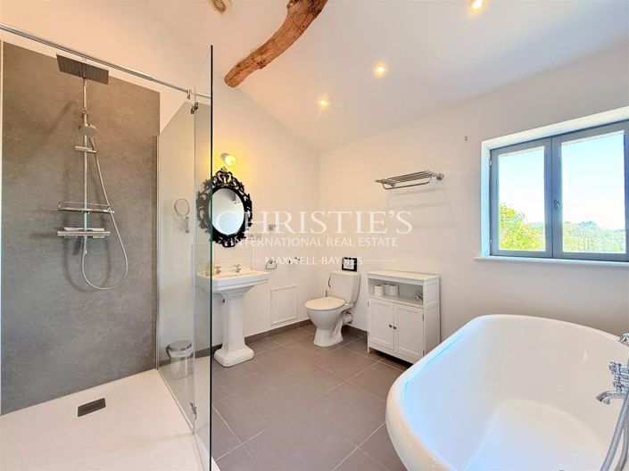 Image No.34-11 Bed House for sale