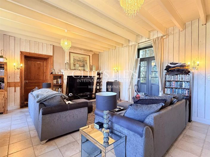 Image No.38-11 Bed House for sale