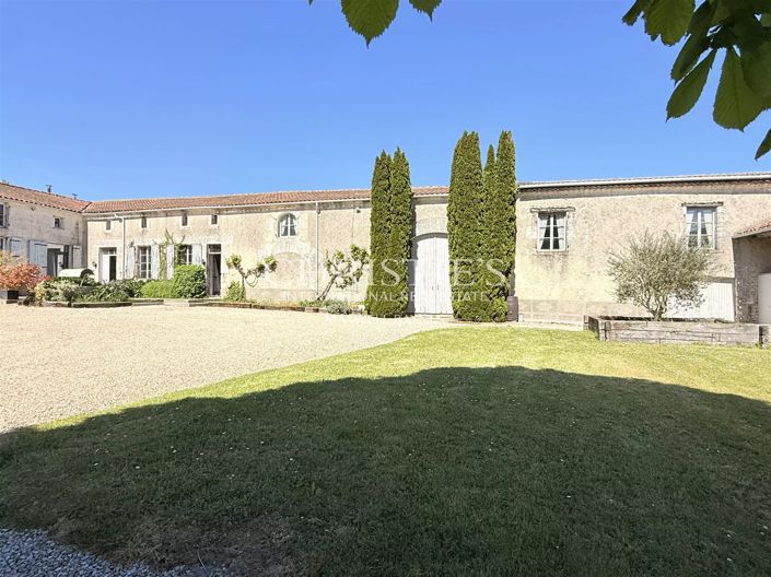 Image No.42-11 Bed House for sale
