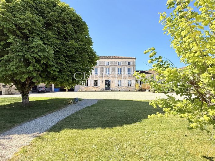 Image No.48-11 Bed House for sale