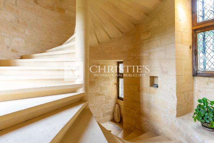 Image No.14-9 Bed House for sale