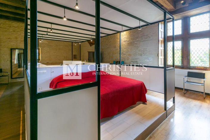 Image No.18-9 Bed House for sale