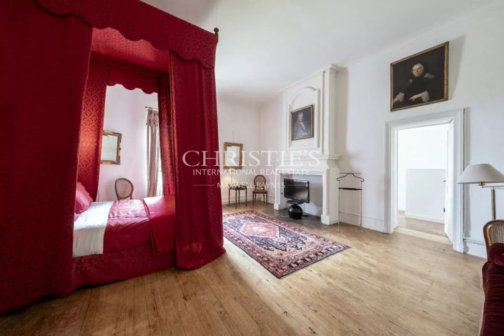 Image No.22-7 Bed House for sale