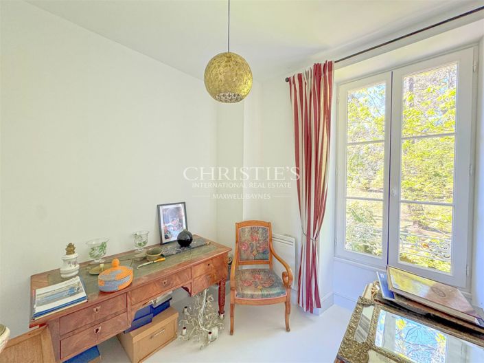 Image No.19-4 Bed House for sale