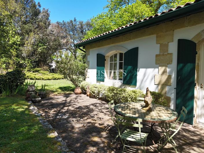 Image No.7-4 Bed House for sale