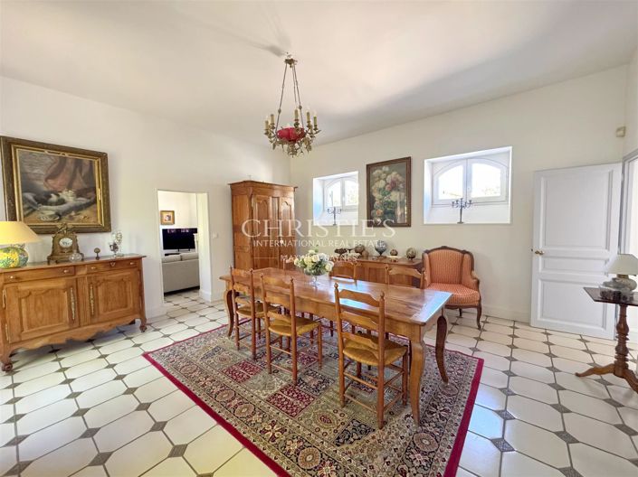 Image No.9-4 Bed House for sale