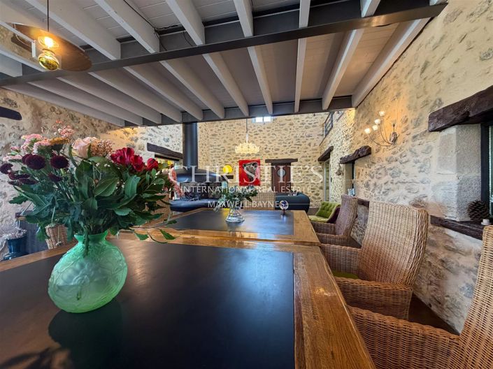 Image No.12-6 Bed House for sale