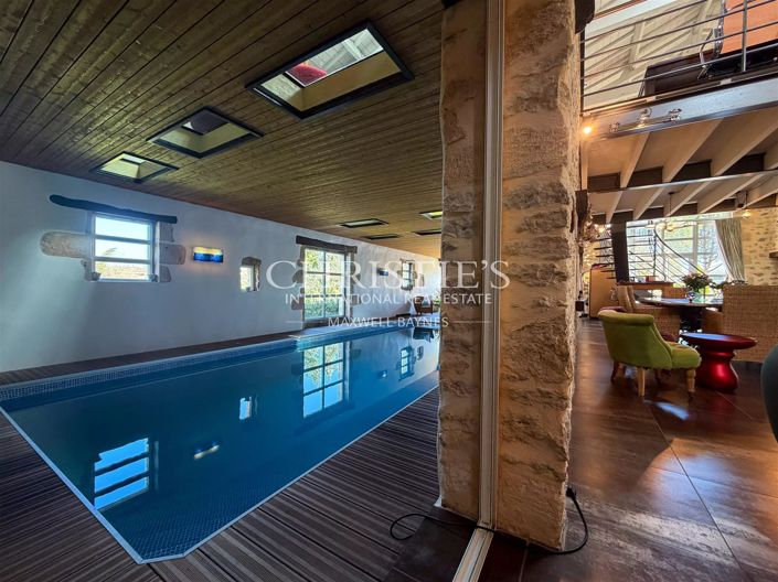 Image No.17-6 Bed House for sale