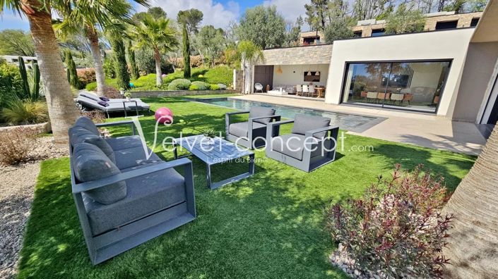 Image No.3-4 Bed House for sale