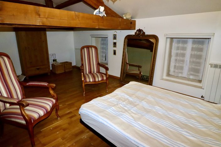 Image No.15-4 Bed House for sale