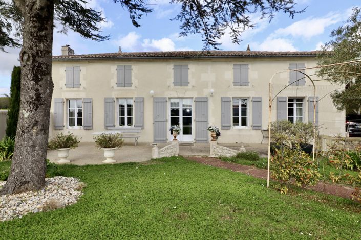 Image No.2-4 Bed House for sale
