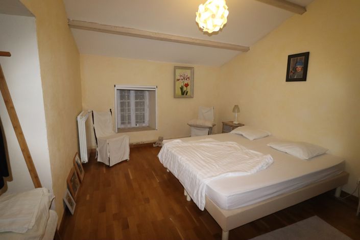 Image No.21-4 Bed House for sale