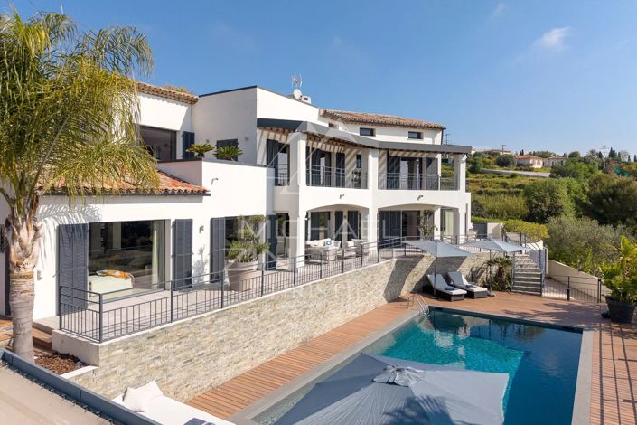 Image No.3-6 Bed House for sale
