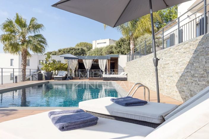 Image No.4-6 Bed House for sale