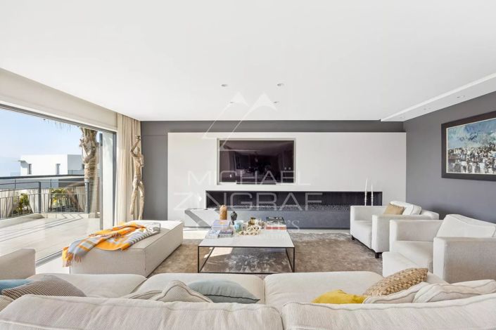 Image No.6-6 Bed House for sale