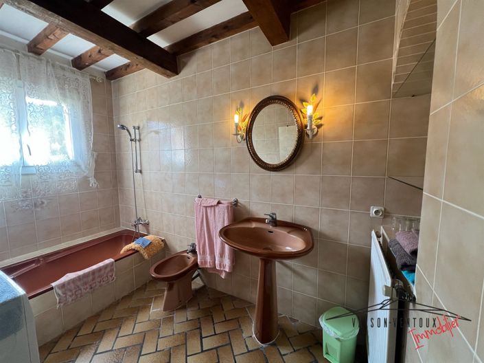 Image No.20-5 Bed House for sale