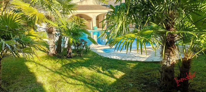 Image No.21-5 Bed House for sale