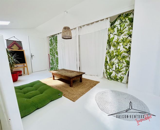 Image No.11-3 Bed House for sale