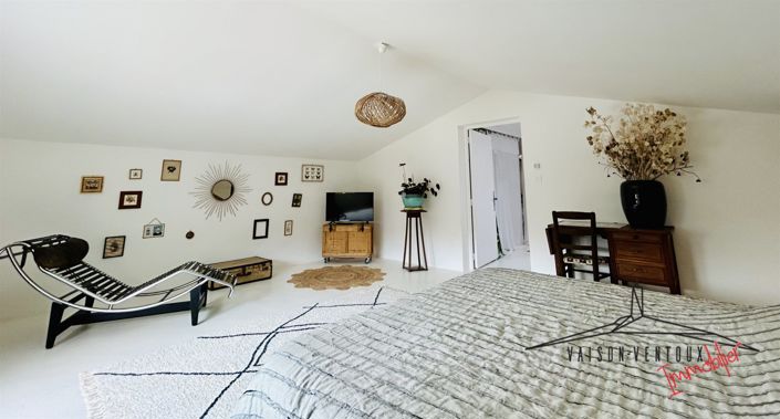 Image No.17-3 Bed House for sale