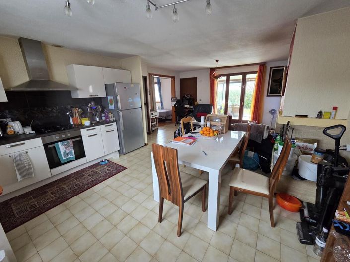Image No.9-3 Bed House for sale