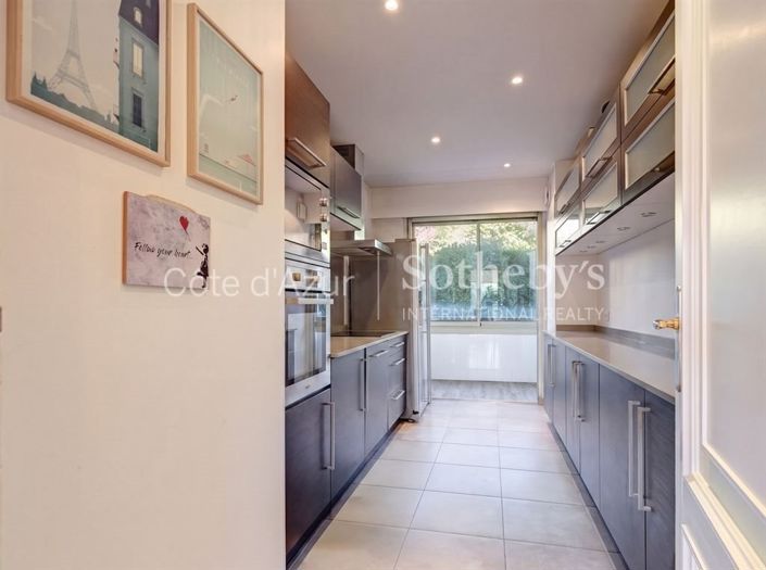 Image No.8-3 Bed Apartment for sale