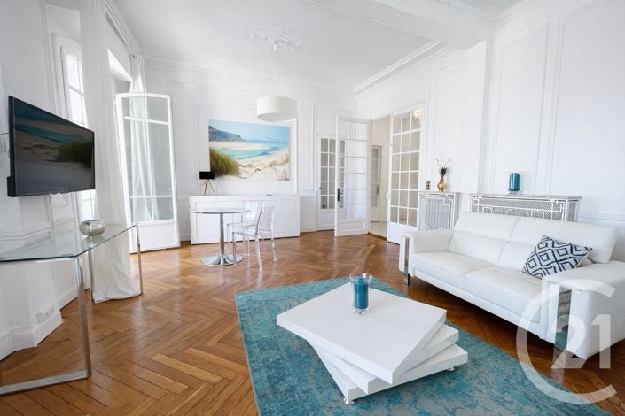 Image No.2-Appartement de 1 chambre à vendre à Nice