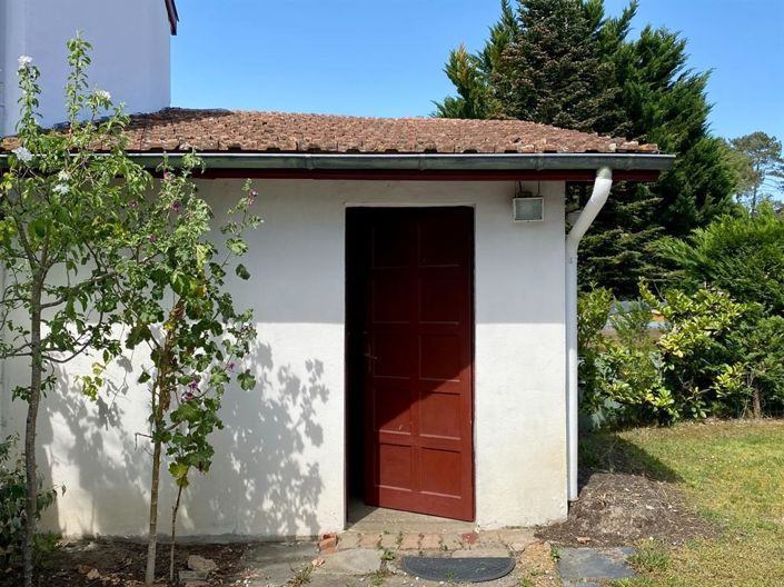 Image No.11-5 Bed House for sale