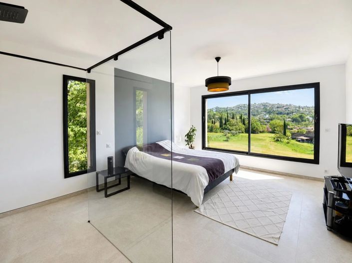 Image No.10-3 Bed House for sale