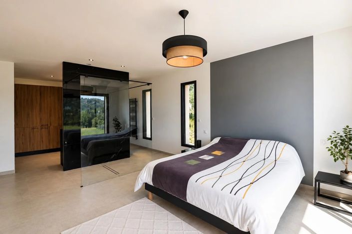 Image No.11-3 Bed House for sale