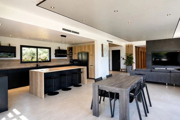 Image No.5-3 Bed House for sale