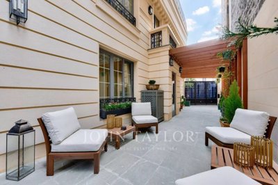 1 - Puteaux, House