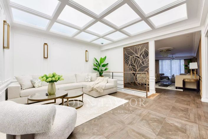 Image No.2-6 Bed House for sale