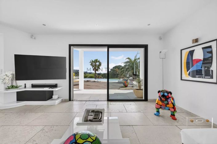 Image No.4-4 Bed House for sale