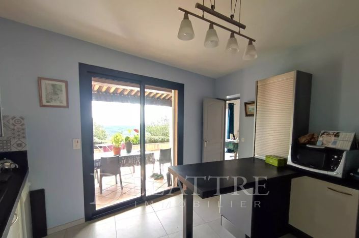Image No.10-3 Bed House for sale