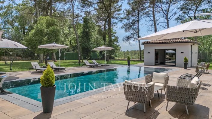 Image No.6-6 Bed House for sale