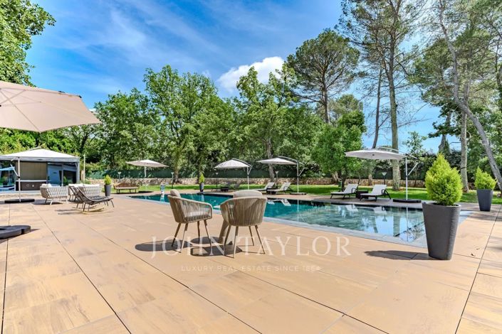 Image No.7-6 Bed House for sale