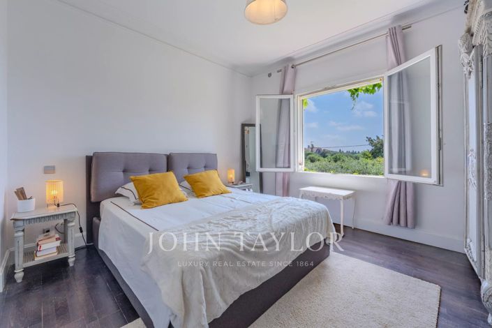 Image No.14-5 Bed House for sale