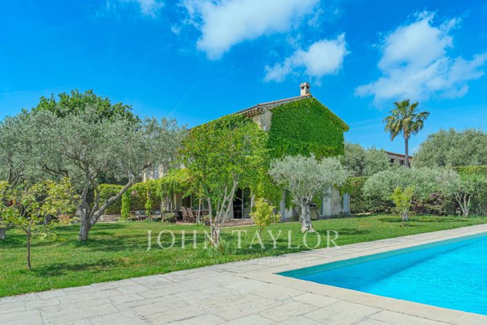 Image No.9-5 Bed House for sale