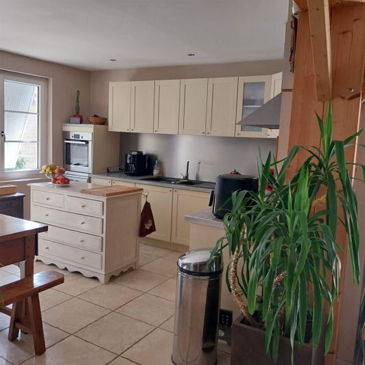 Image No.18-6 Bed House for sale