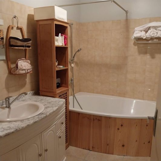 Image No.21-6 Bed House for sale
