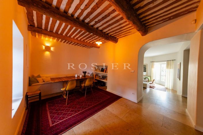 Image No.2-6 Bed House for sale