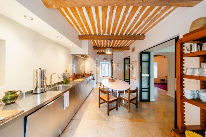Image No.3-6 Bed House for sale