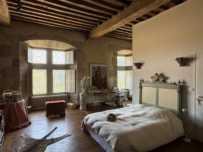 Image No.13-4 Bed Property for sale