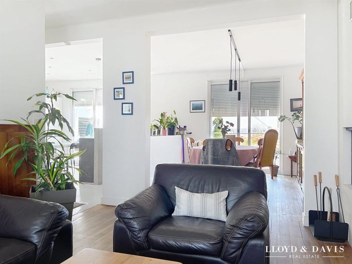 Image No.4-5 Bed House for sale